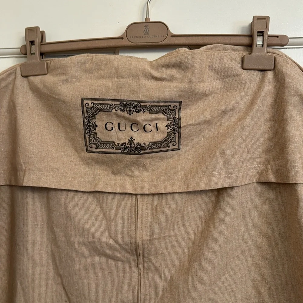 New Gucci Hanging Cover with Hanger
